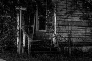 Abondoned Building BW